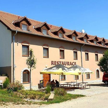 Hotel Ruzeny Hustopeče Esterno foto